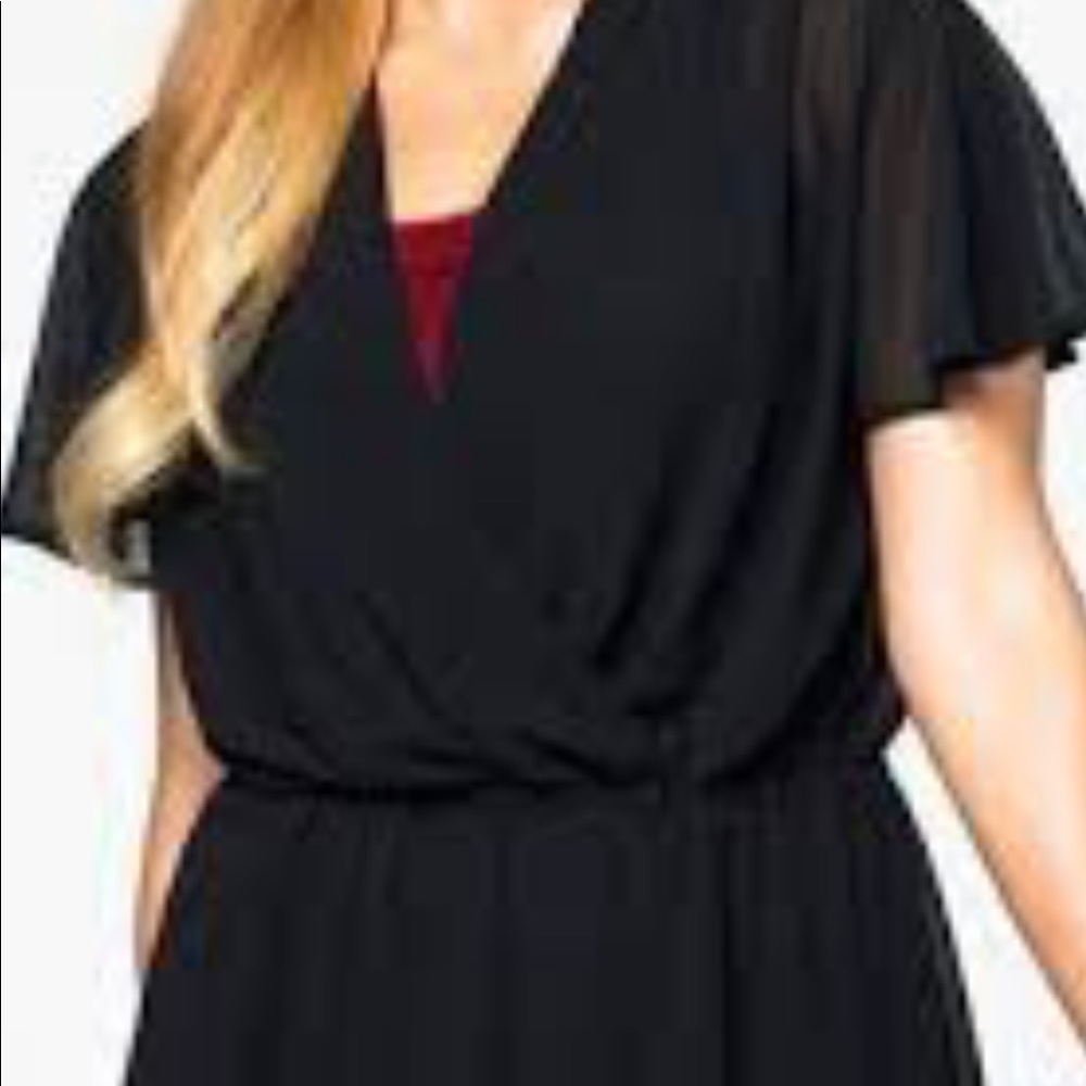 New Ruby Ribbon Black Olivia Tunic. Size L